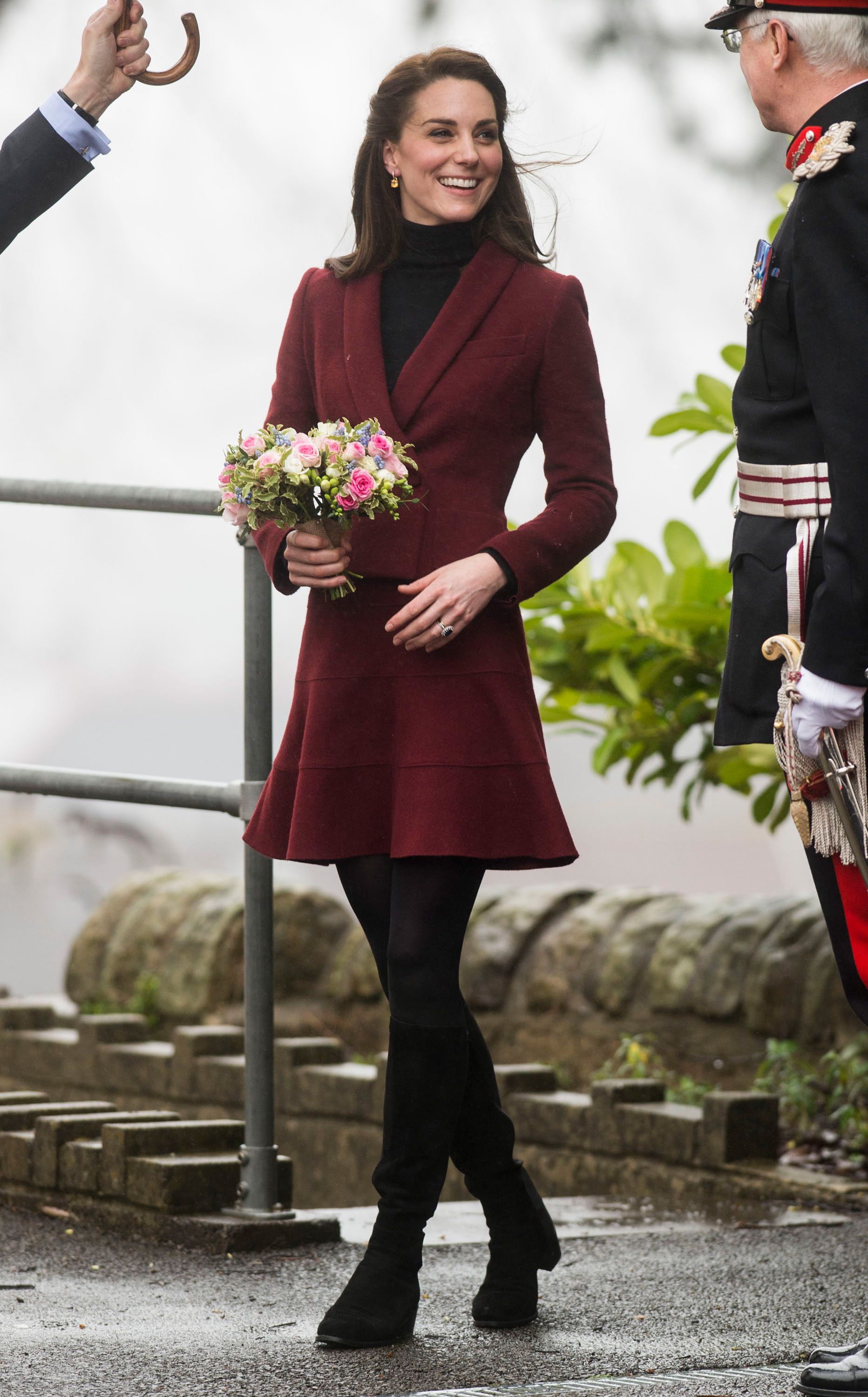 Кейт миддлтон нет в живых. Кэтрин герцогиня Кембриджская стиль. Наряды Кэтрин Миддлтон. Кейт герцогиня Кембриджская стиль одежды. Принцесса Англии Кейт Миддлтон стиль.